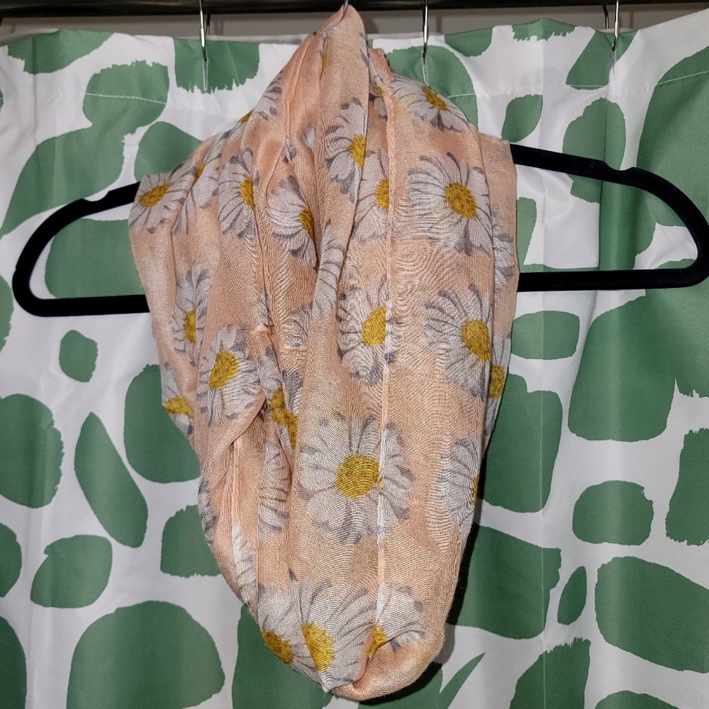 Daisy Infinity Scarf